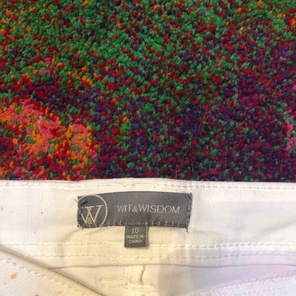 Beautiful hand painted white jeans! - Picture 4 of 5